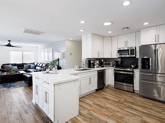 NEW Kitchen opens to family room