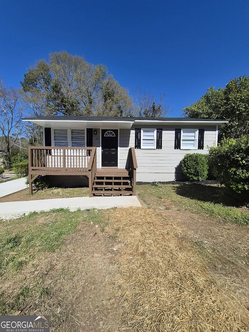 130 Royal Ct photo 1