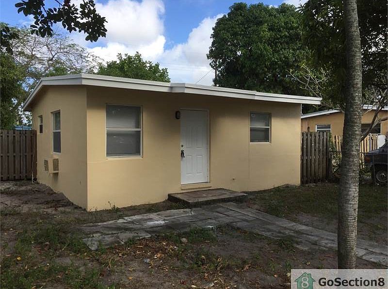 1st image of 1563 NW 10th Pl