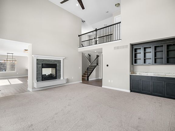 3rd image of 51661 Valley View Dr