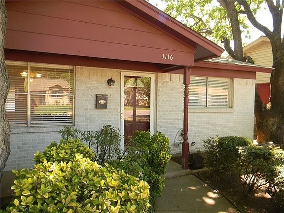 2nd image of 1116 Russell Ln