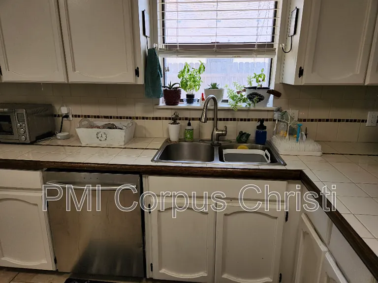 4133 River Hill Dr — Photo 9