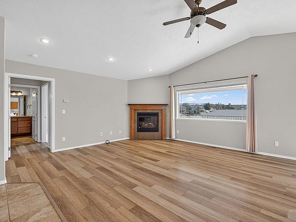 5th image of 3524 10th St