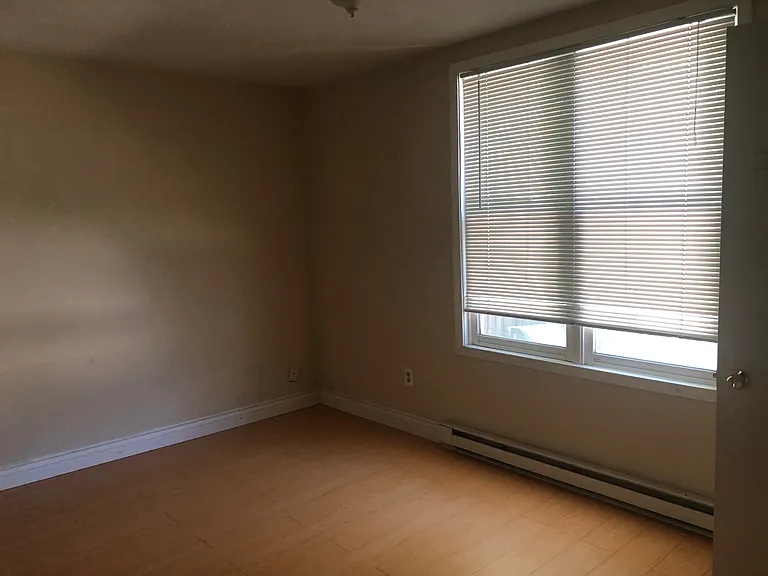 458 N 4th St #2 — Photo 7