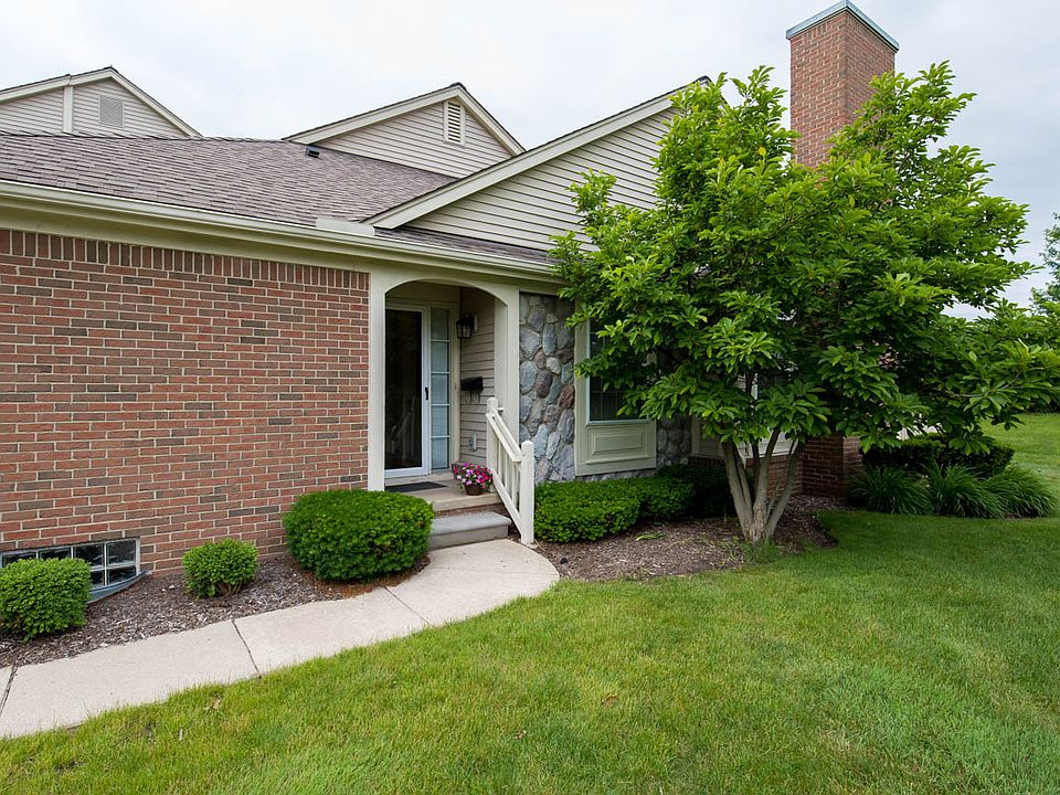 1st image of 1631 Thistle Ct #5