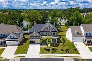 1st image of 195 Fieldbrook Xing