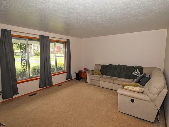 4th image of 2524 Norway Dr