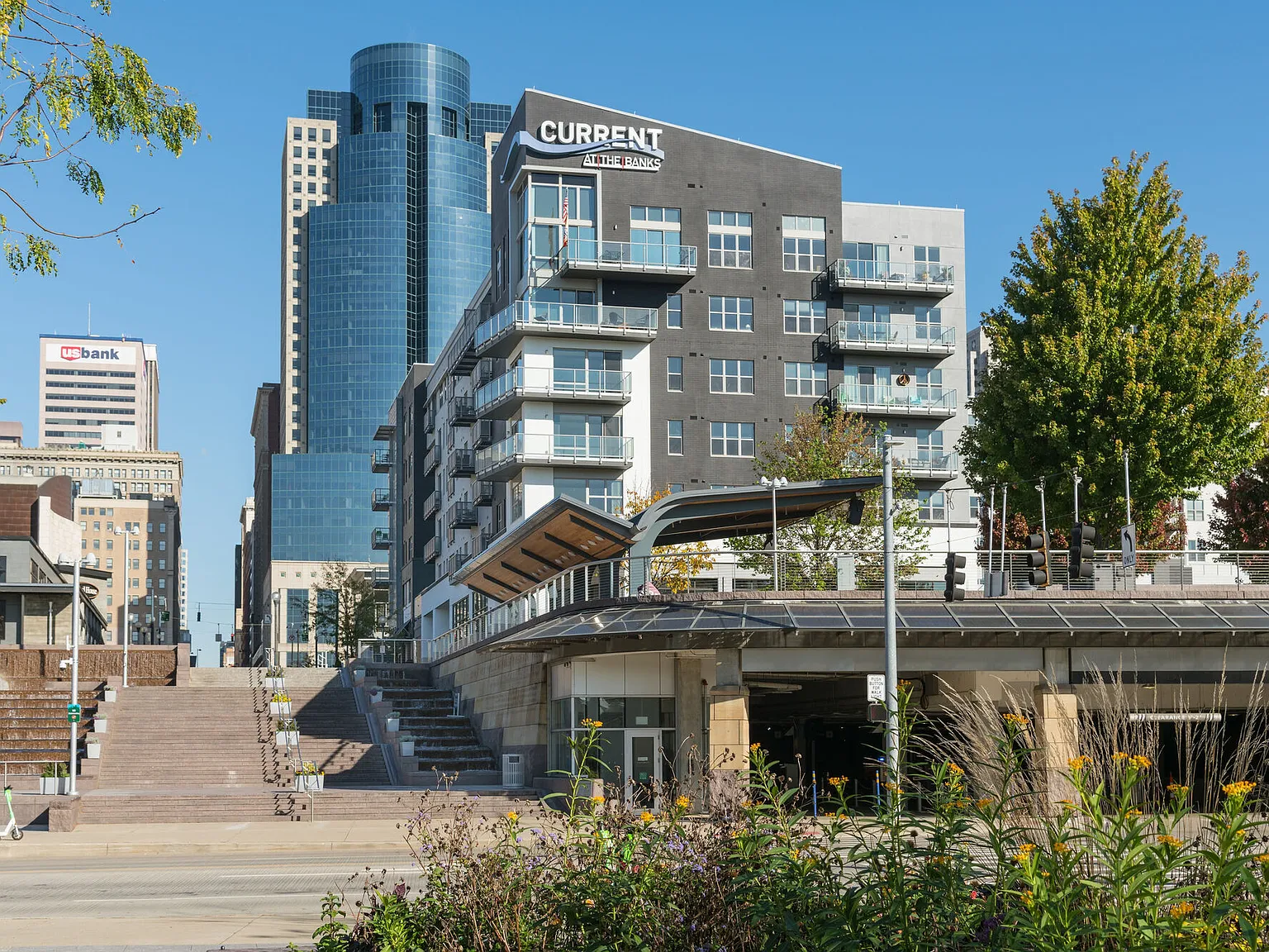 Current At The Banks — Photo 3