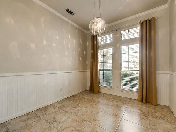 5th image of 7700 Sagebrush Ct S