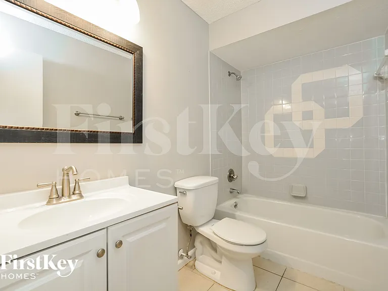 2526 Needle Palm Dr — Photo 14