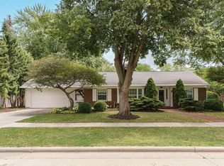 1122 Grove St, Oshkosh, WI 54901