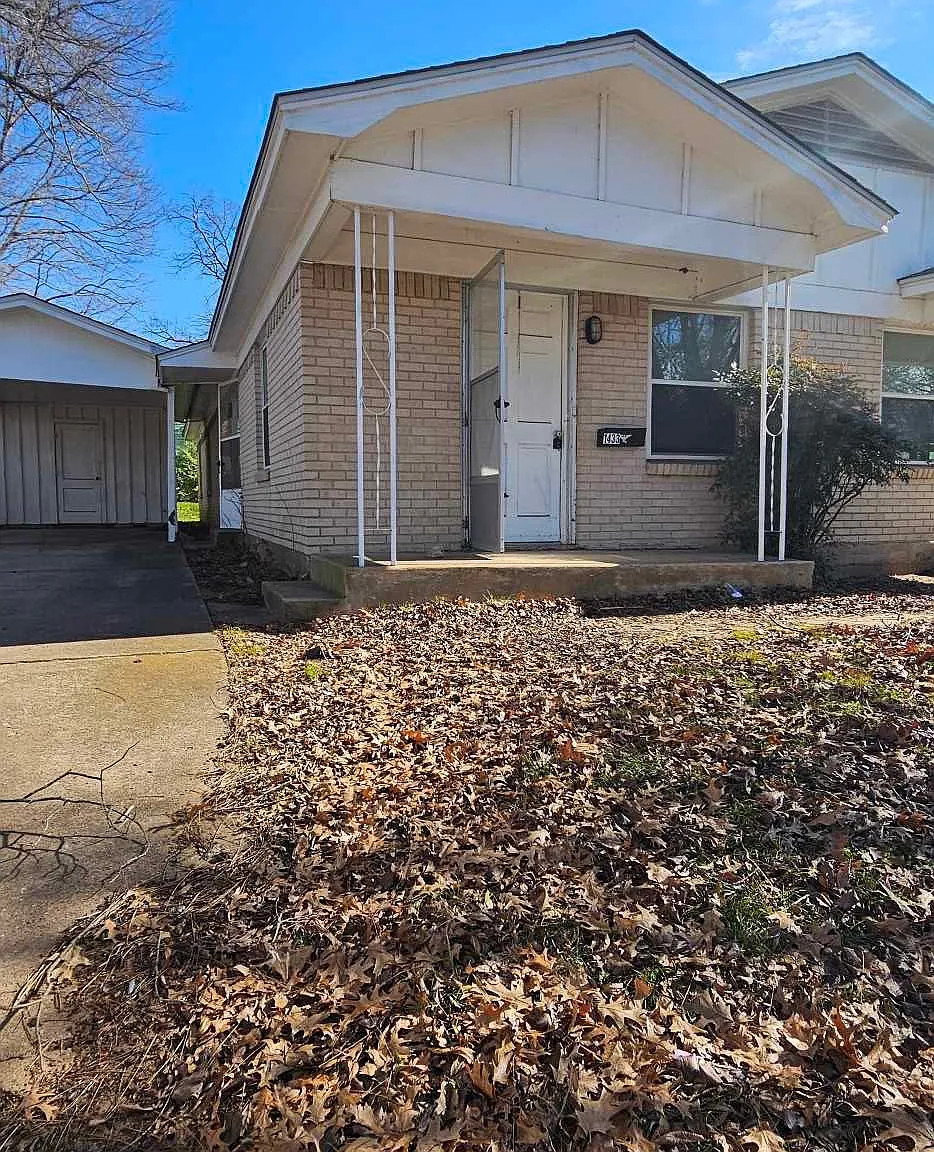 1433 S Rusk St, Sherman, TX 75090 - 1 — Photo 2