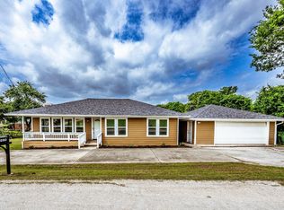 280 Crestmont St, Pointblank, TX 77364