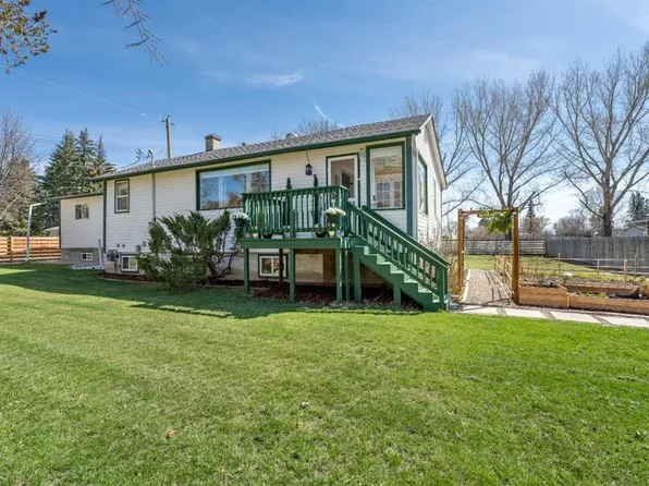 606 W 4th St, Bassano, AB T0J 0B0