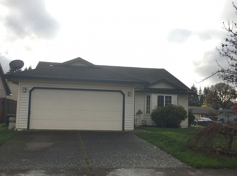 1st image of 1801 NE 151st Cir