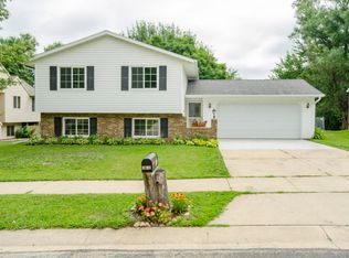 3728 10th Ave SW, Rochester, MN 55902