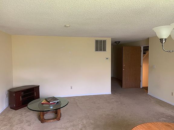 Living Area 2