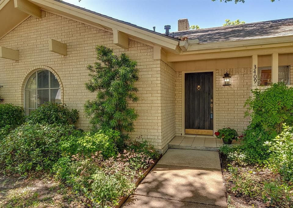 1st image of 3409 Plantation Dr