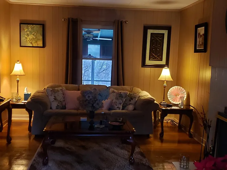 645 Boggs Ave — Photo 2