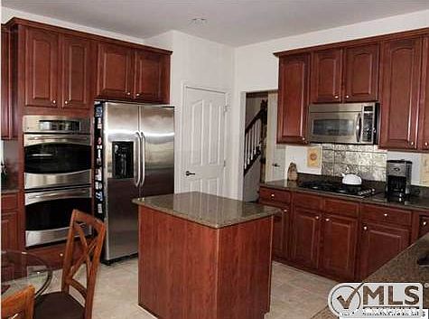 5th image of 44 Eagleswood Dr