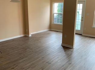 229 Auburn Dr, Easton, PA 18042
