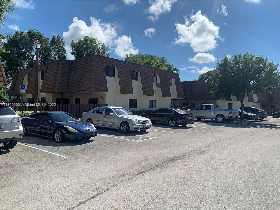 1st image of 115 San Remo Blvd #115