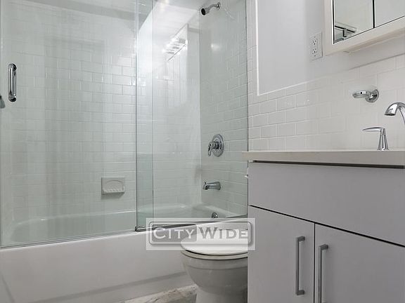 5th image of 405 E 56th St APT 3B