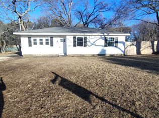 525 Post Ave, Bellport, NY 11713
