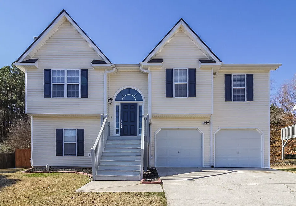 145 Richmond Dr