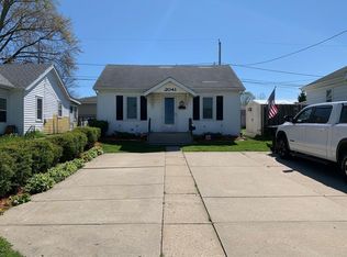 2041 Golf Ave, Racine, WI 53404