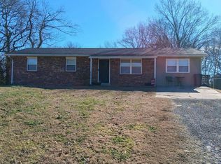 1012 Breezie Ln, Cape Girardeau, MO 63701