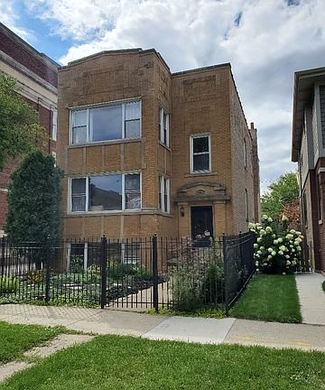 2nd image of 4240 N Richmond St