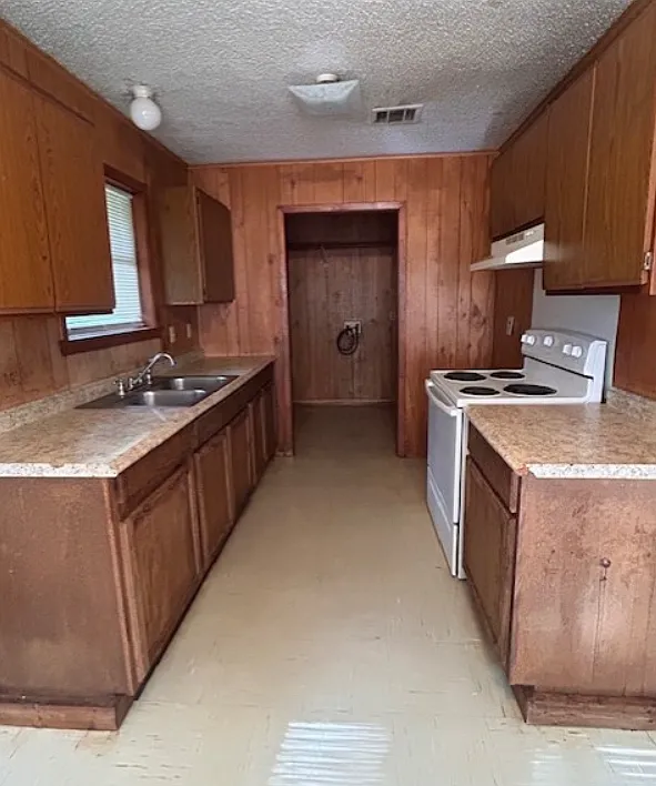 4 bed, 2.0 bath, 1248 sqft, $950 — Photo 3