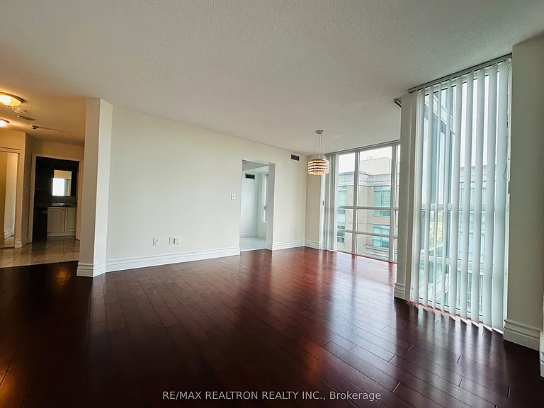 29 Pemberton Ave #1209 — Photo 5