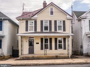 323 Fairview Ave, Waynesboro, PA