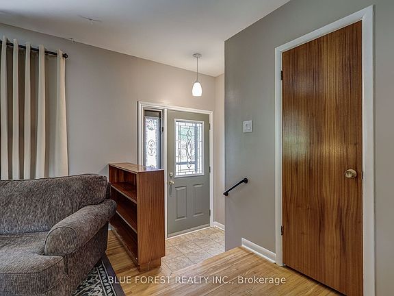 3rd image of 123 Aponi Cres