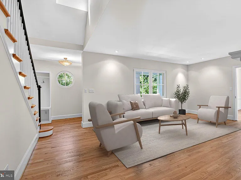 115 Grafton St — Photo 6