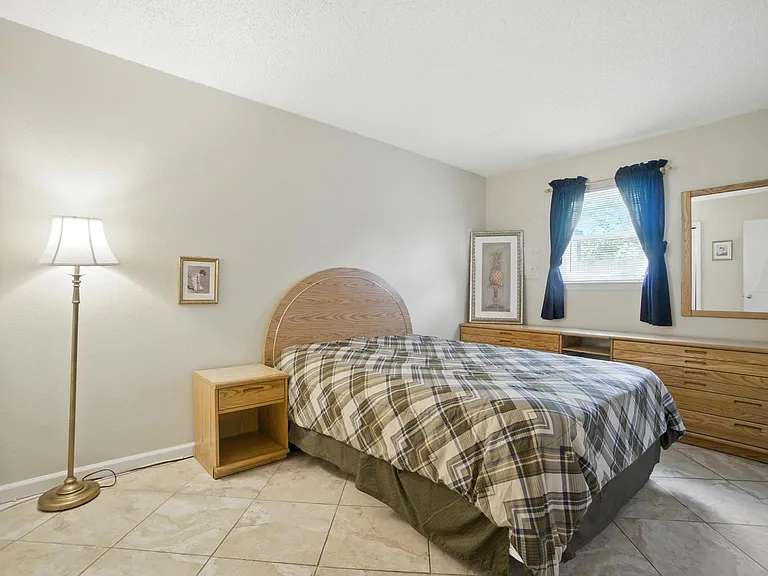 905 Leisure Sq #100 — Photo 10