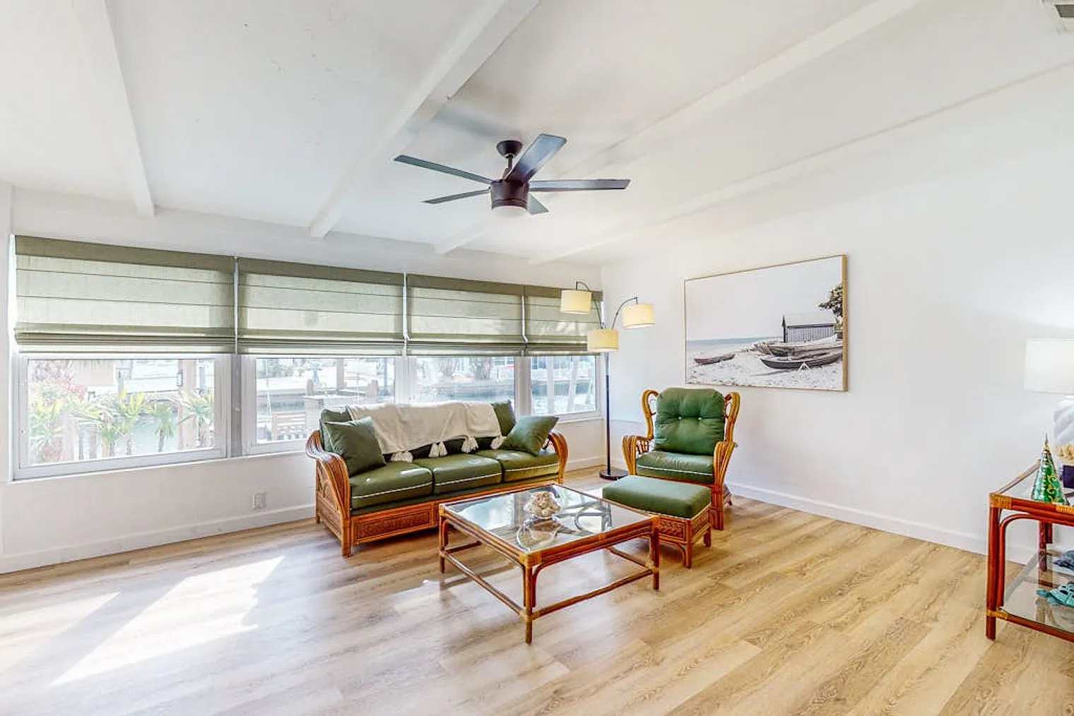 3 bed, 2.0 bath, 1646 sqft, $5,434 — Photo 4