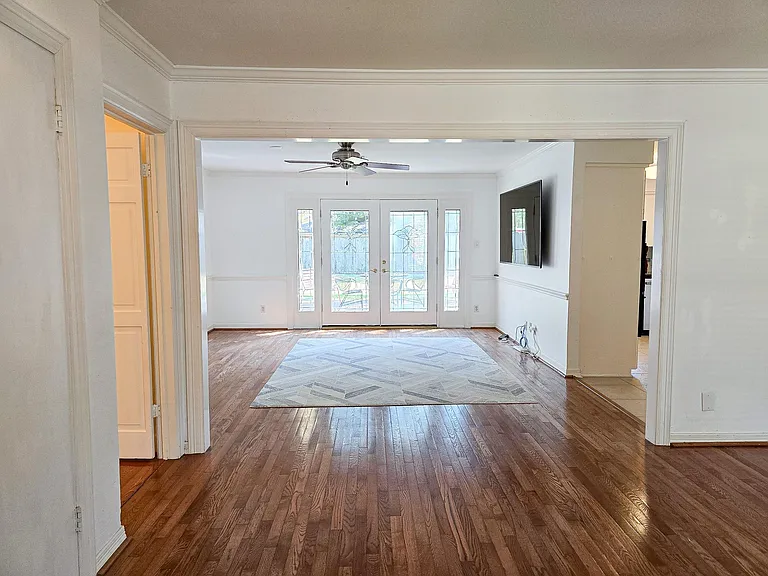 9507 Meadowbriar Ln — Photo 30