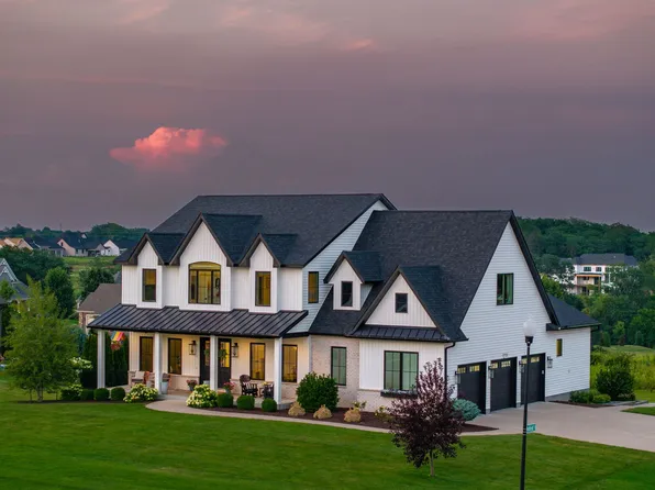 5175 Pigeon Creek Trl, Bettendorf, IA 52722