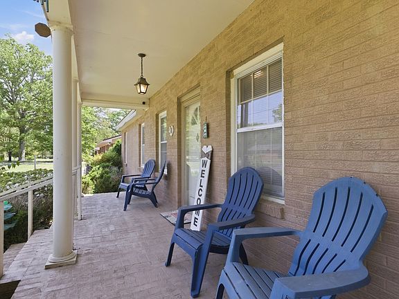 4th image of 371 Myers Rd