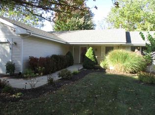 6432 Weaver Rd, Rockford, IL 61114