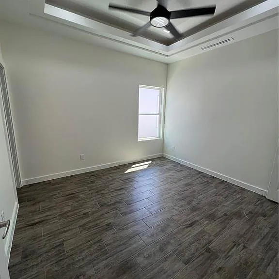 1417 Hibiscus Ave #4 — Photo 11