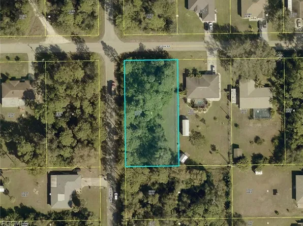 300 E 7th St, Lehigh Acres, FL 33972