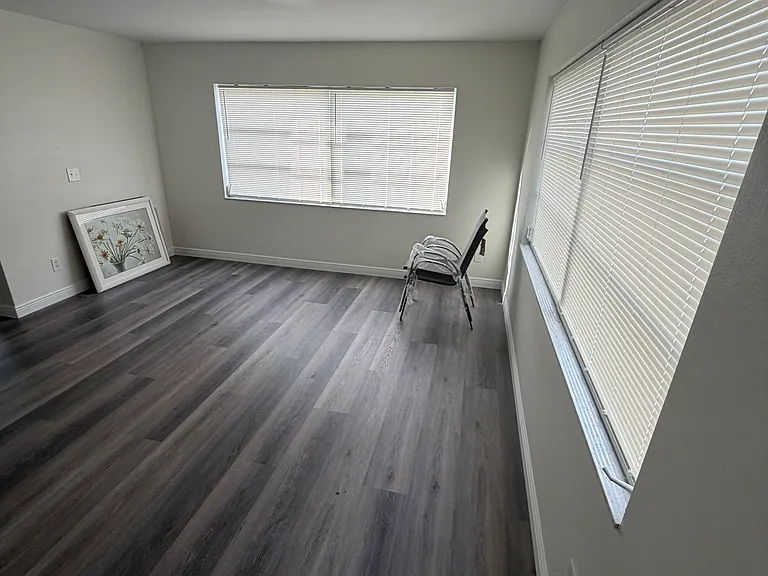 1221 Drew St #D1 — Photo 5