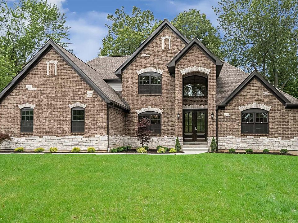 1st image of 27 Country Fair Ln