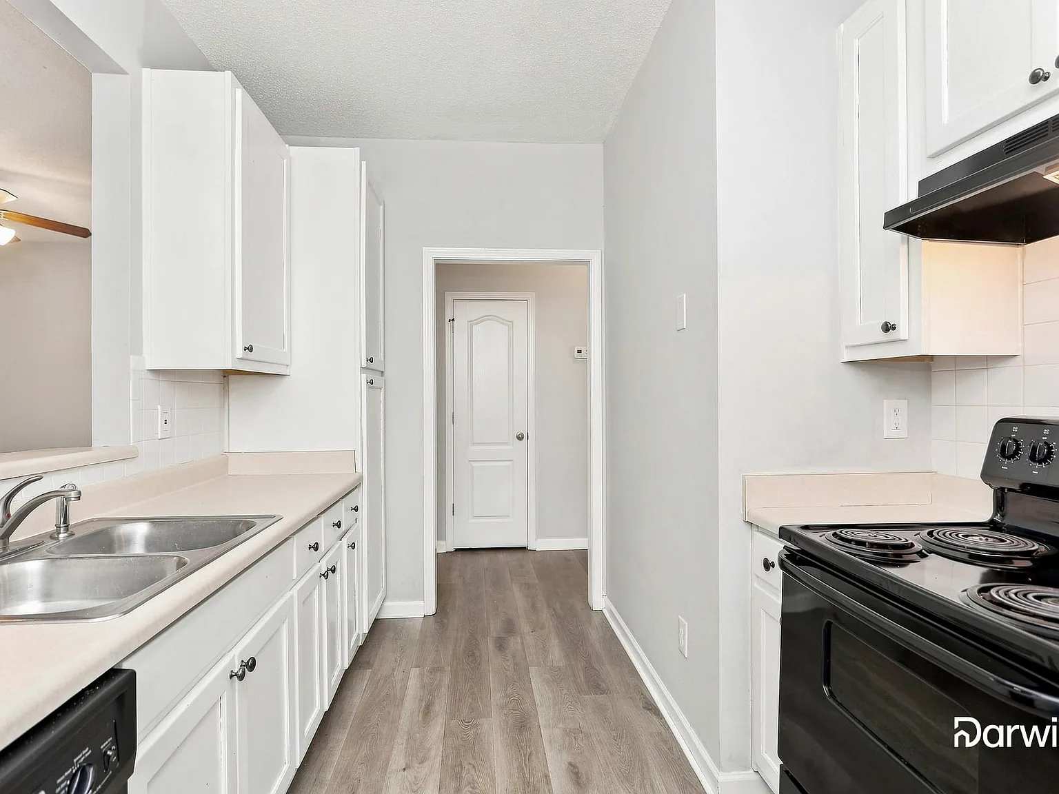 4 bed, 3.0 bath, 1540 sqft, $1,580 — Photo 3