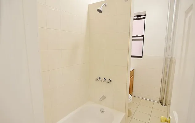 Rented by Park Property Advisors | media 12