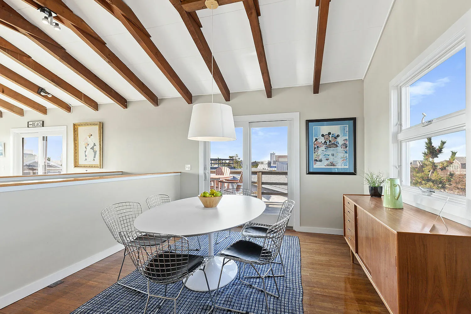 Amagansett Dunes Beach House with Stunning Oceanview! — Photo 4
